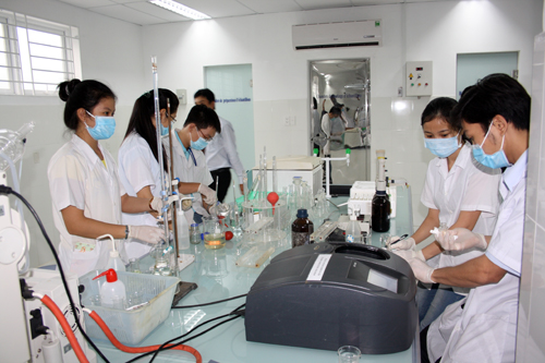 Khoán chi để thúc đẩy nghiên cứu khoa học